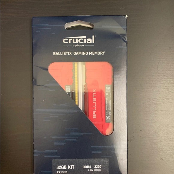 Crucial Ballistix 3200 MHz DDR4 DRAM Desktop Gaming Memory Kit 32GB (16GBx2)